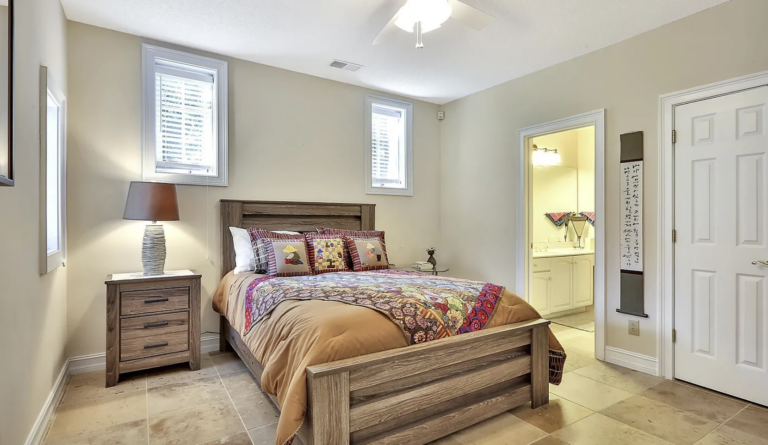 single bedroom at Peachtree Wellness Solutions