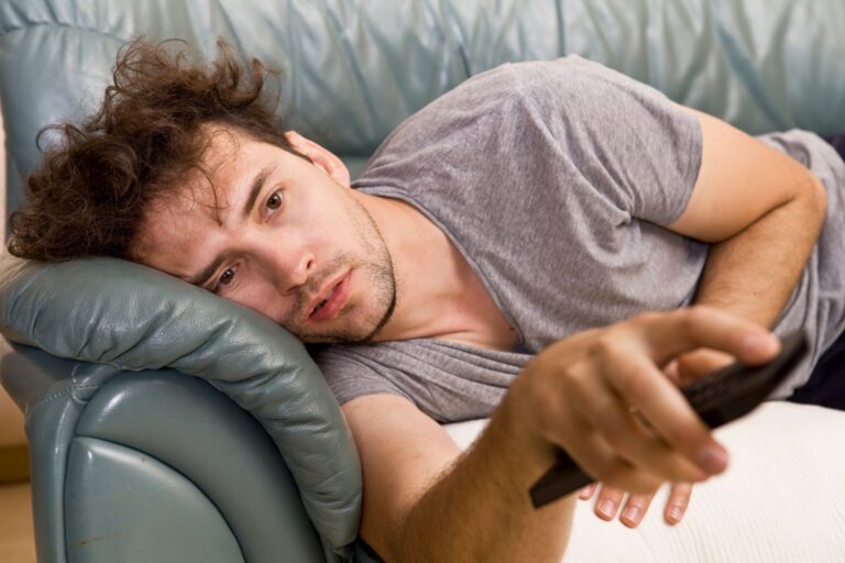 Read more about the article Am I Depressed or Lazy? Knowing the Differences